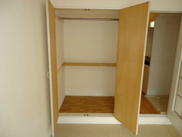 ★ハンガーポ―ル付収納あり！★