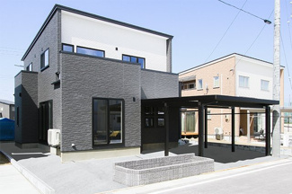 【外観】 | 自由設計の新築戸建。
間取り、設備等ご自由に選んでいただけます♪
(当社施工例)