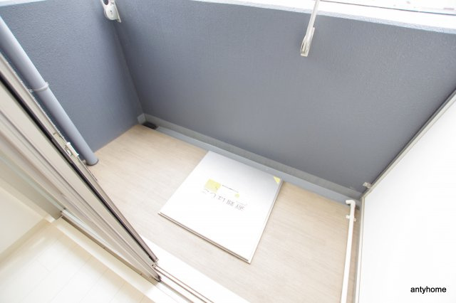 エステムコート新大阪12オルティ　仲介手数料無料のバルコニー