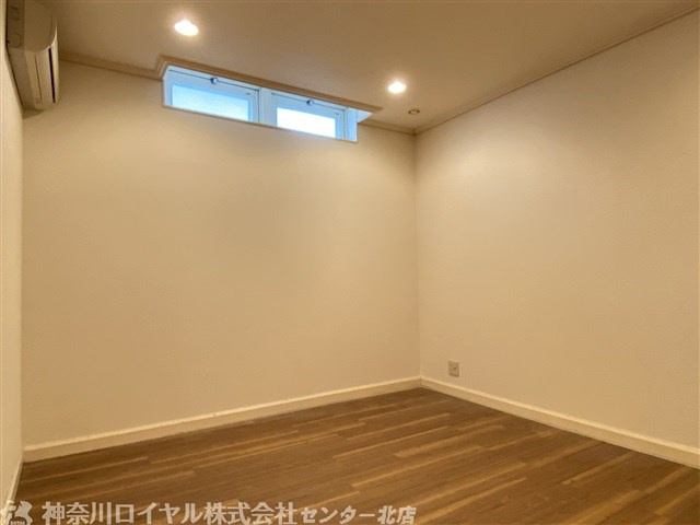 【寝室】