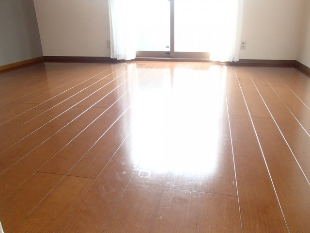 【洋室】 | サンハイツ横沼 | きれいな洋室です