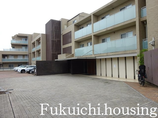 プラウド世田谷桜丘の外観