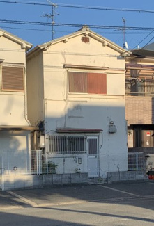 【前面道路含む現地写真】 | 西側　前面道路幅員18.3ｍあります