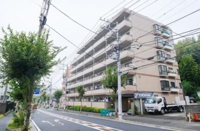 【外観】 | クレストコート東戸塚Ⅲ | 総戸数３１戸、平成７年１月築、管理人は日勤勤務につき管理体制良好です♪