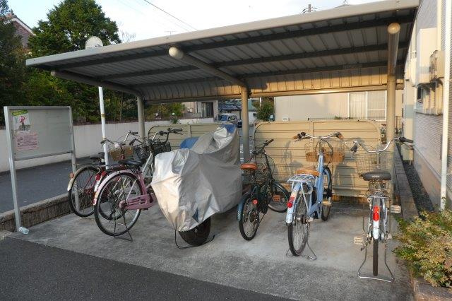 都窪郡早島町前潟のアパートのその他共用部分|自転車置き場