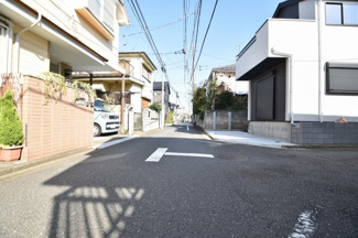 【前面道路含む現地写真】 | 南側4.0ｍ私道