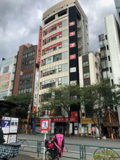 【外観】 | 鉄筋コンクリート造のがっちりとした建物。
