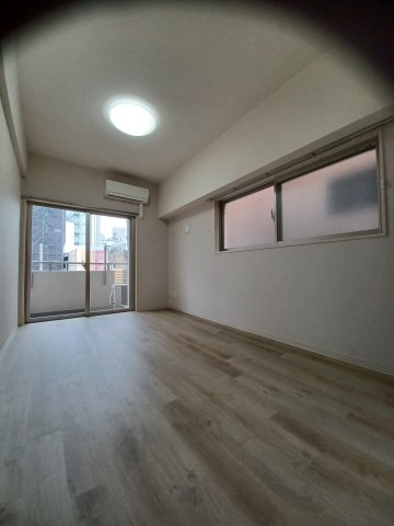 フローラ村上の洋室