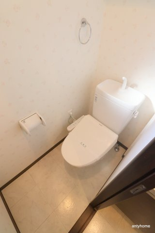 エスリード新大阪CONFORT1番館　仲介手数料無料のトイレ