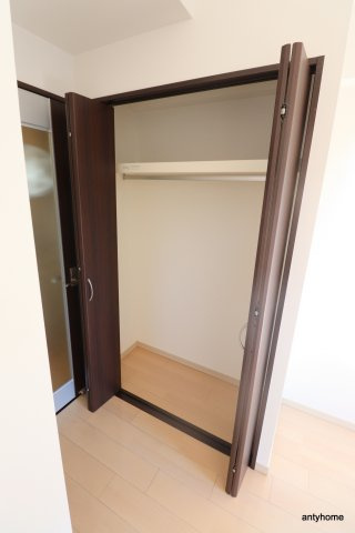 エスリード新大阪CONFORT1番館　仲介手数料無料の収納