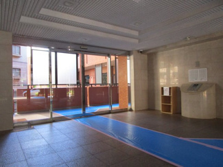 【エントランス】