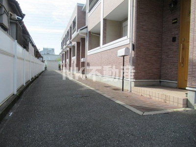 【エントランス】 | セイスカーサ弥生（新石切賃貸） | 毎日通るエントランスはこのようになっています