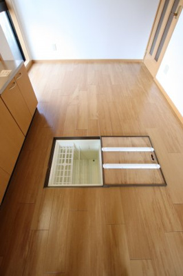【収納】 | レーゲンボーゲン大美野 | 床下収納庫