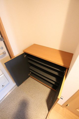 【収納】 | レーゲンボーゲン大美野