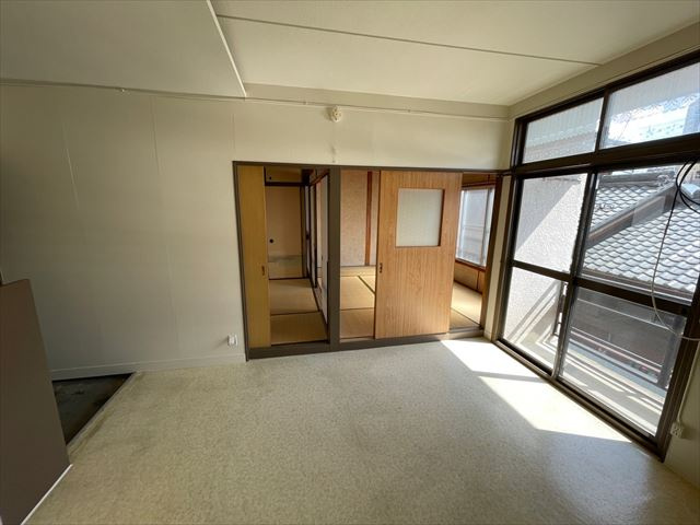 山田アパートの居間・リビング|山田アパート