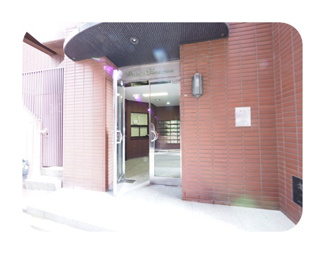 【エントランス】 | 建物の内部です