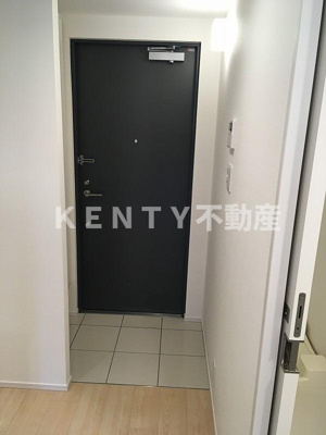 【玄関】 | 大森ウエスト | 明るい玄関です