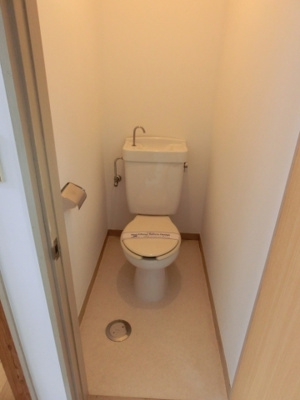 【トイレ】 | むさしのコーポ | 落ち着いた色調のトイレです