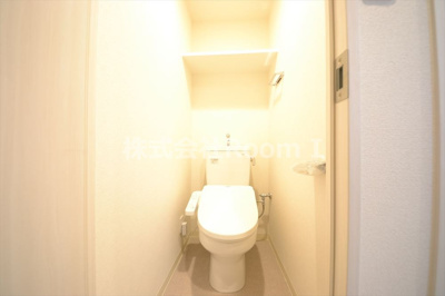 【トイレ】 | プレサンス堺筋本町ディスティニー | コンパクトで使いやすいトイレです