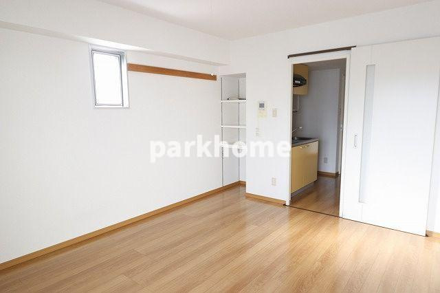 アゼリア南はりまの洋室