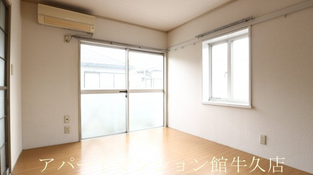 ハイツ・若草の和室
