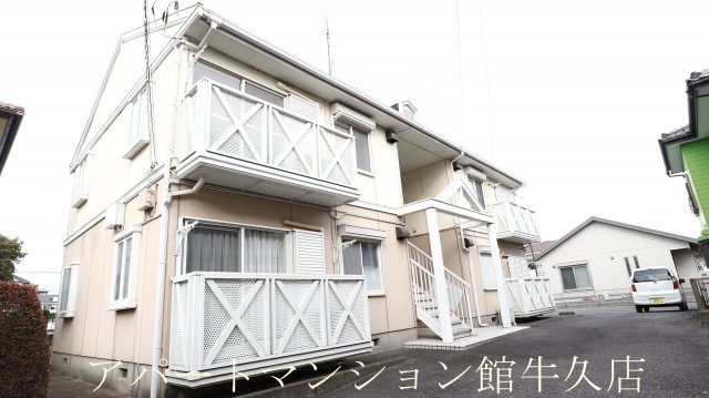ハイツ・若草の外観
