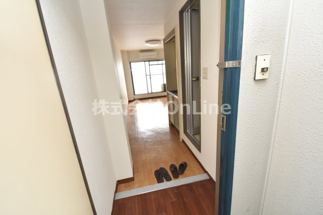 JP小阪（旧プレアール小阪）の玄関
