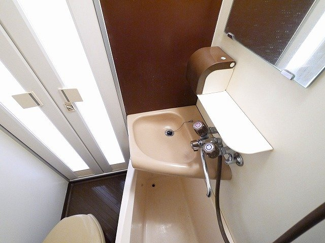 シティパレス21西大寺Part1の洗面所|洗面所です