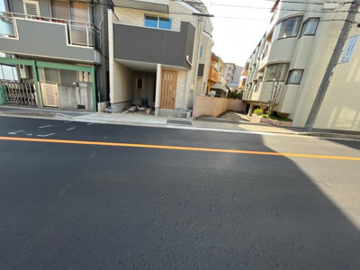 【前面道路含む現地写真】 | 千種区日進通　全1棟　1号棟　＜仲介手数料無料＞田代小・城山中　新築一戸建て | 4/1撮影
住宅ローンアドバイザーの村田です。住宅ローン審査が通らなかった方、あきらめる前にご相談ください。