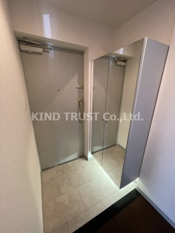 NORTH VILLAGE 参番館の玄関