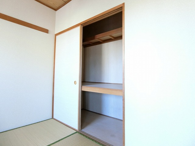 コスモ拝島の収納