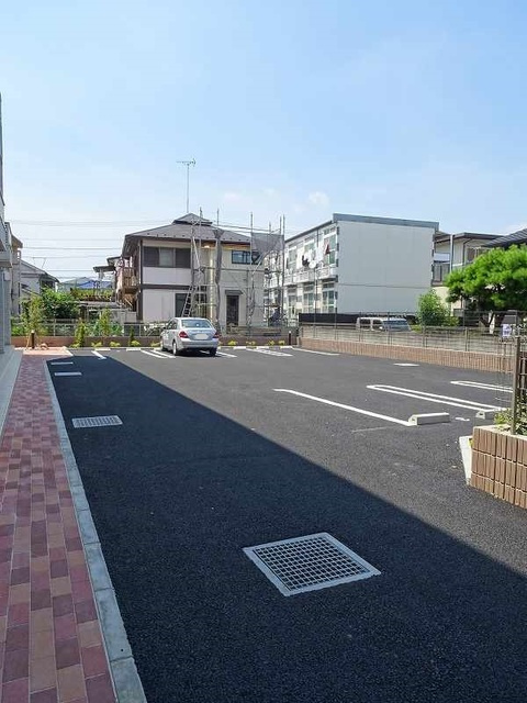 ルクリアの駐車場