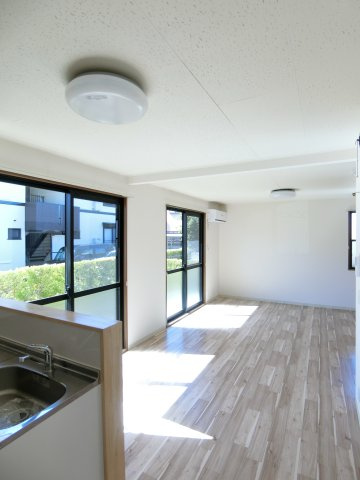 サンヴェルデCの居間・リビング