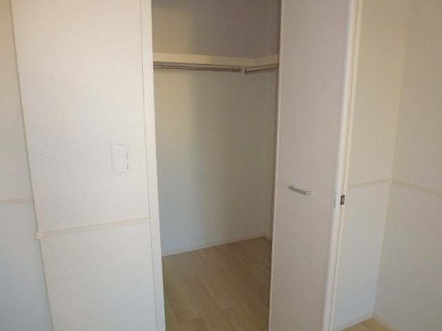 SUN16ヒロⅡの収納|ウォークインクローゼット