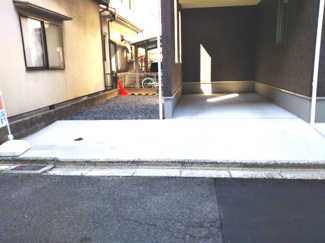 【駐車場】