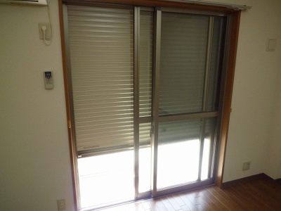【その他】 | スレーヌ八剣 | シャッター付き