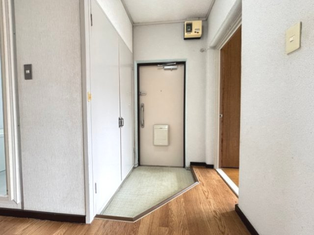 ★明るくて広々とした玄関です★