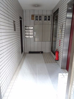 【エントランス】 | 中野ビル | 中野ニューハイツ　１F