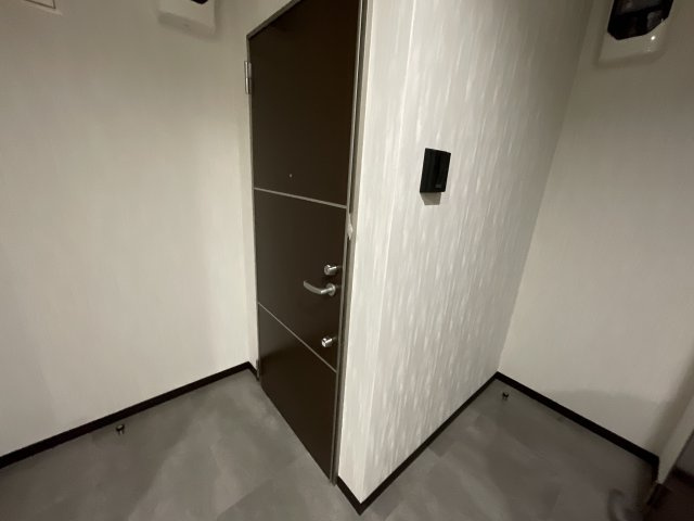 【エントランス】 | LIVELY | 建物の内部です