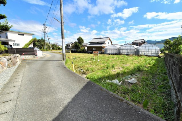 本野町土地の外観