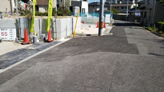 【前面道路含む現地写真】