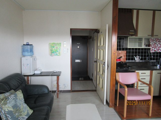 【玄関】 | ライオンズマンション中央通 | 室内から玄関まで