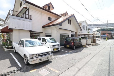 【駐車場】 | 井上店舗