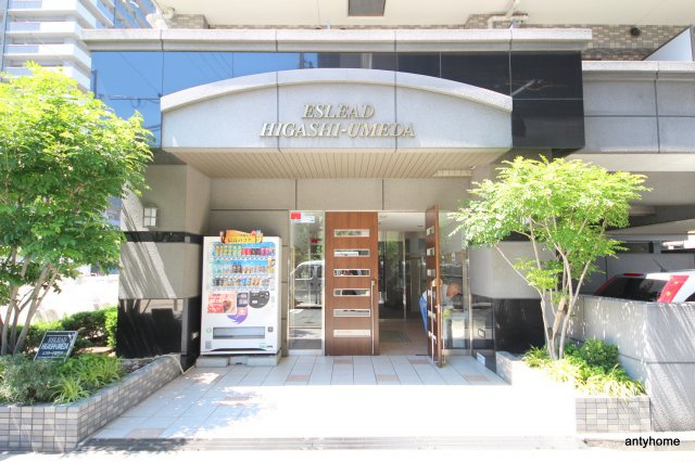 エスリード東梅田　仲介手数料無料のエントランス
