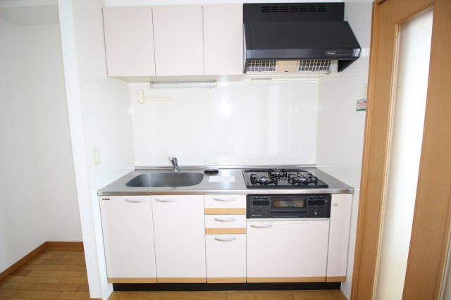 イーリスハイツA棟のキッチン|キッチンです