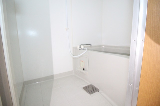 イーリスハイツA棟の浴室|きれいなお風呂です