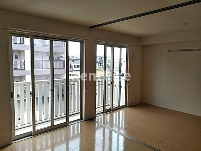 アプローズ Ｃ棟の居間・リビング