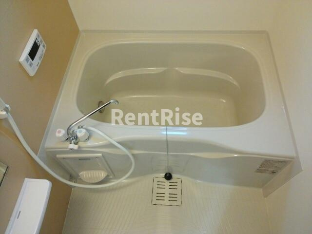 メゾン・クレメントＣの浴室|バス