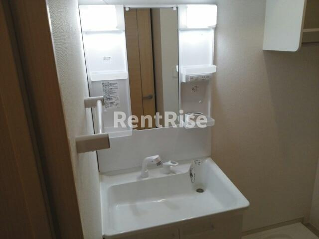 メゾン・クレメントＣの洗面所|洗面所