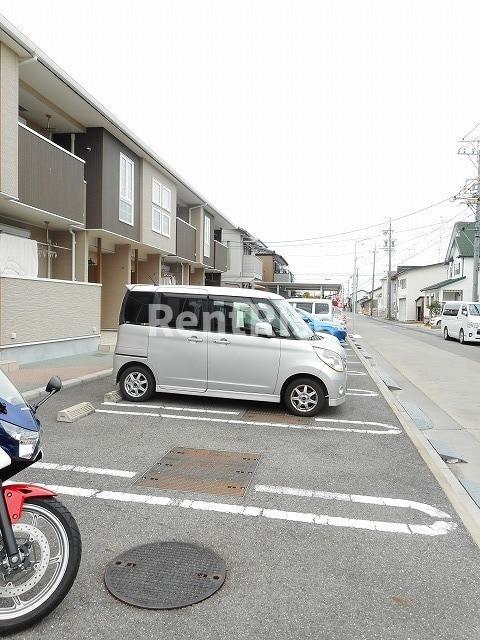 ブローテ　Ｂの駐車場|駐車場